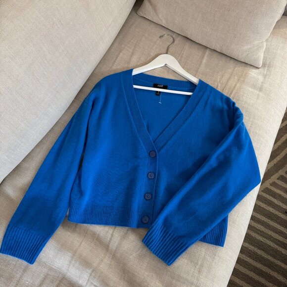 AQUA Cashmere V-Neck Cardigan – 100% Cashmere - Picture 2 of 8